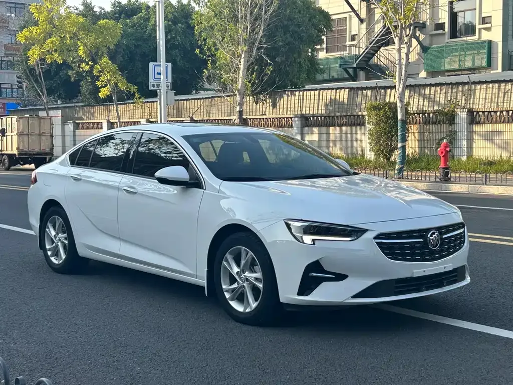 Buick Regal — фото 9