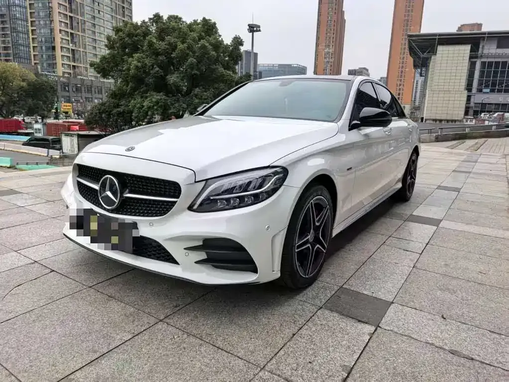 Mercedes-Benz C-Class — фото 1