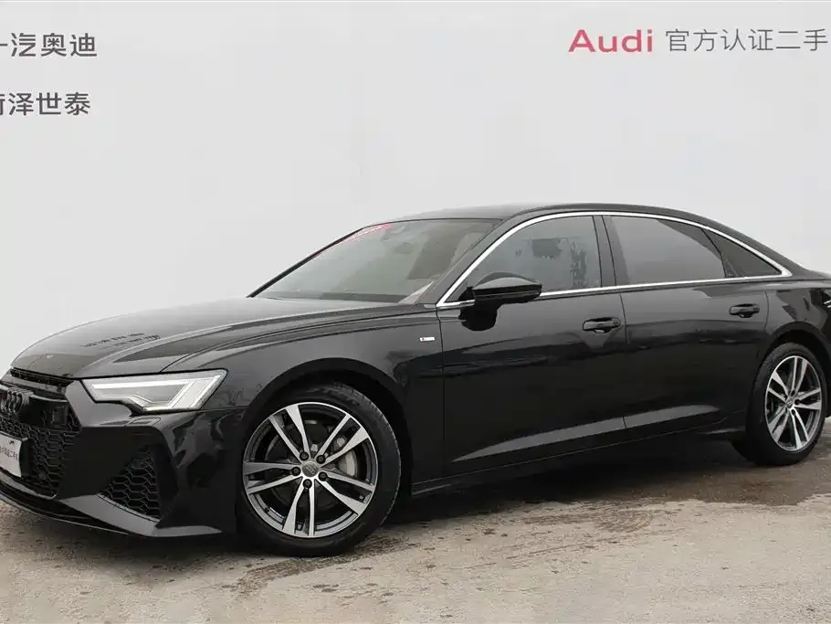 Audi A6L — фото 1