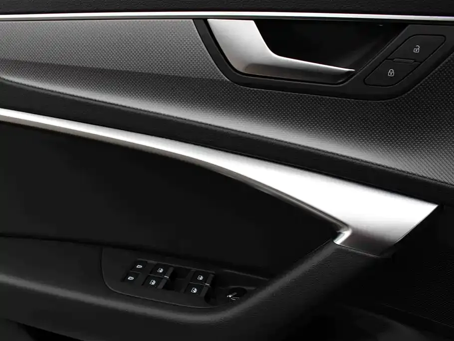 Audi A6L — фото 4