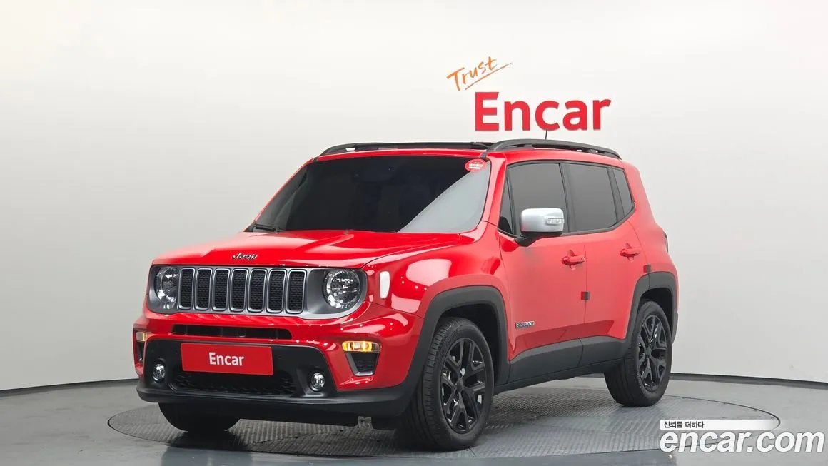 Jeep Renegade — фото 1