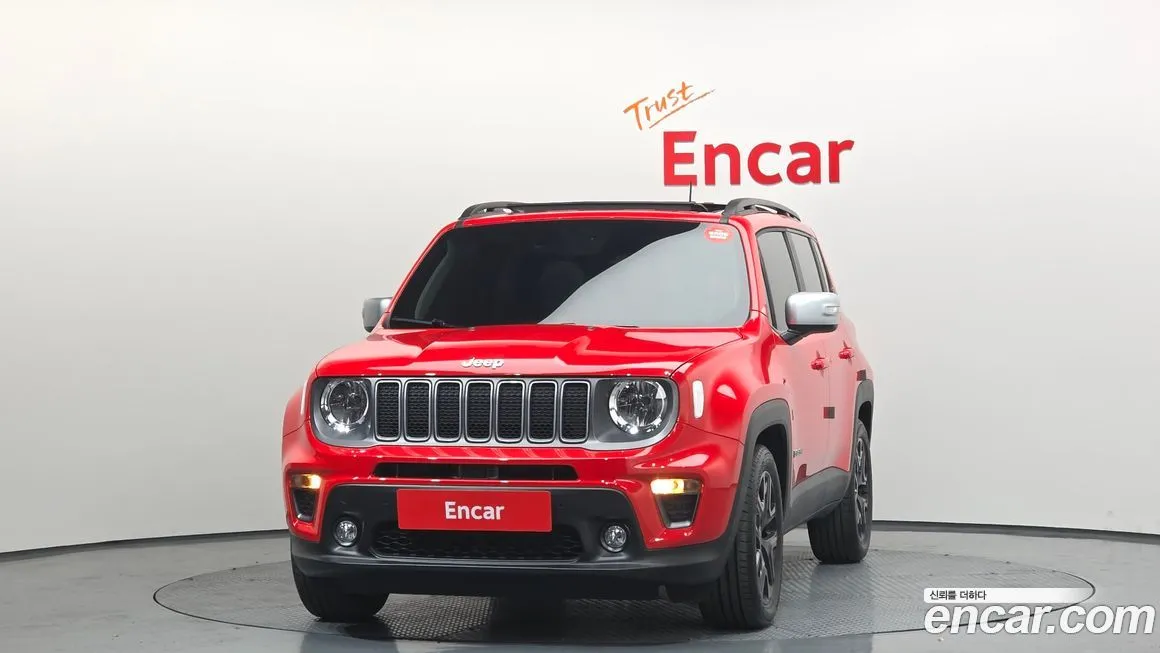 Jeep Renegade — фото 3