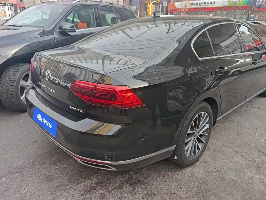 Volkswagen Magotan 2022 из CN, фото 2