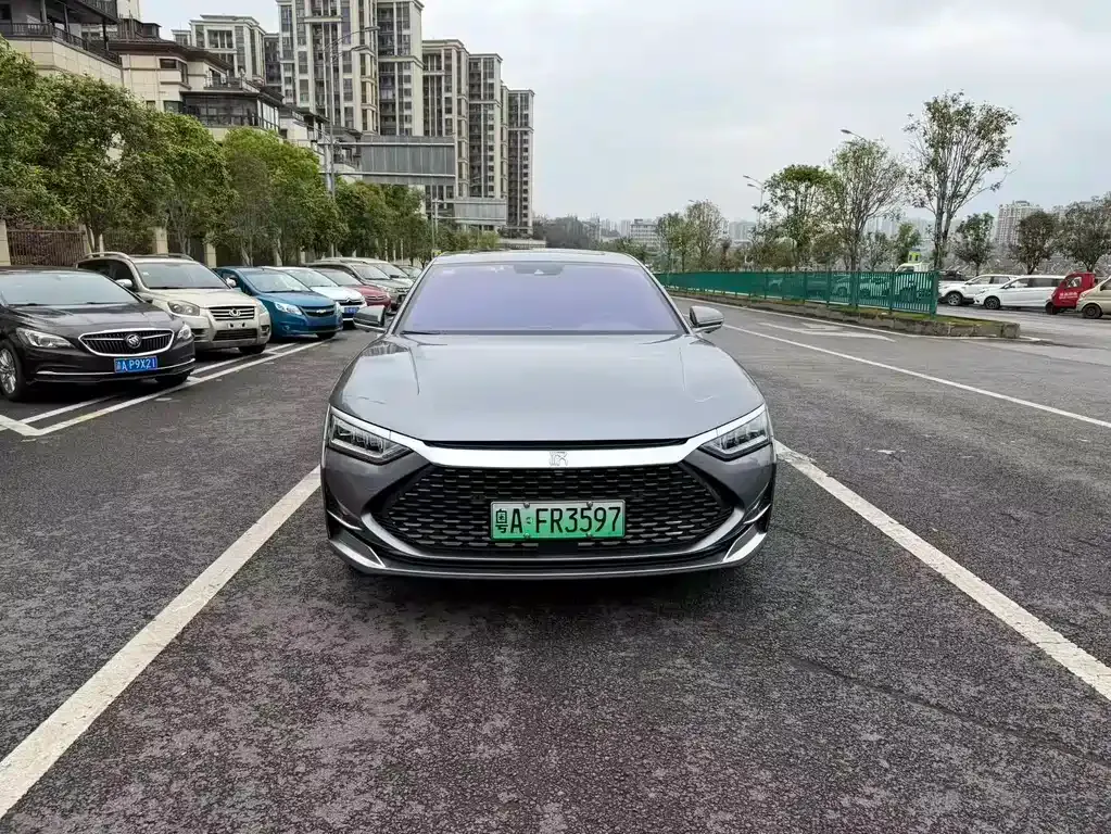 BYD Han — фото 10