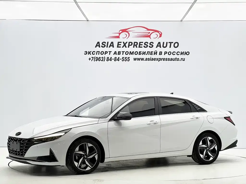 Hyundai Elantra 2023 из CN, фото 1