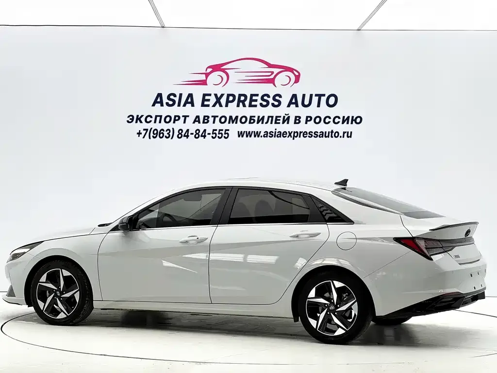 Hyundai Elantra 2023 из CN, фото 3