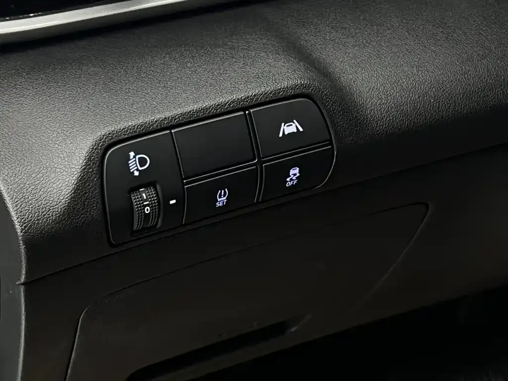 Hyundai Elantra 2023 из CN, фото 4