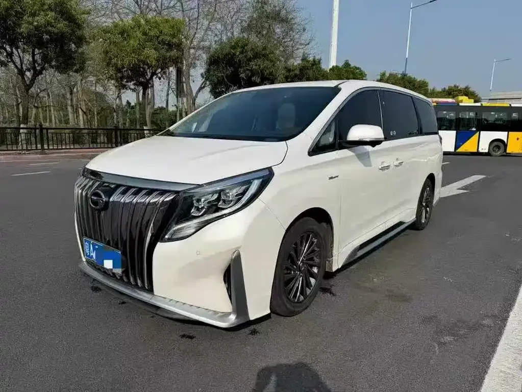 GAC Motor Trumpchi M8 — фото 1