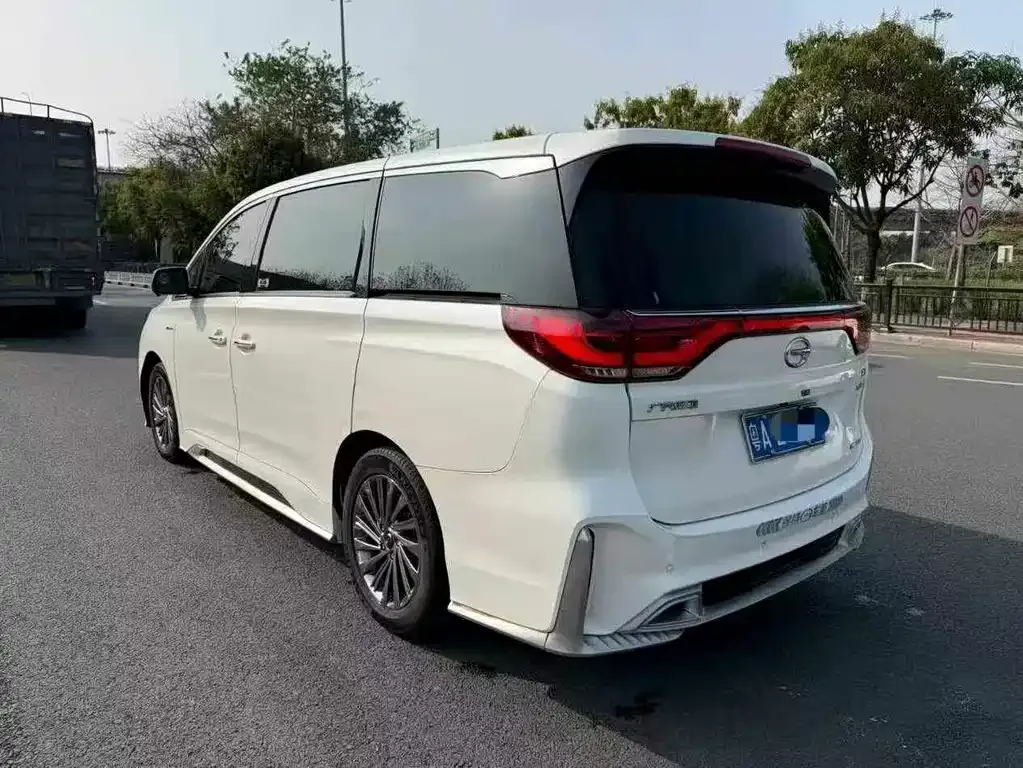 GAC Motor Trumpchi M8 — фото 9