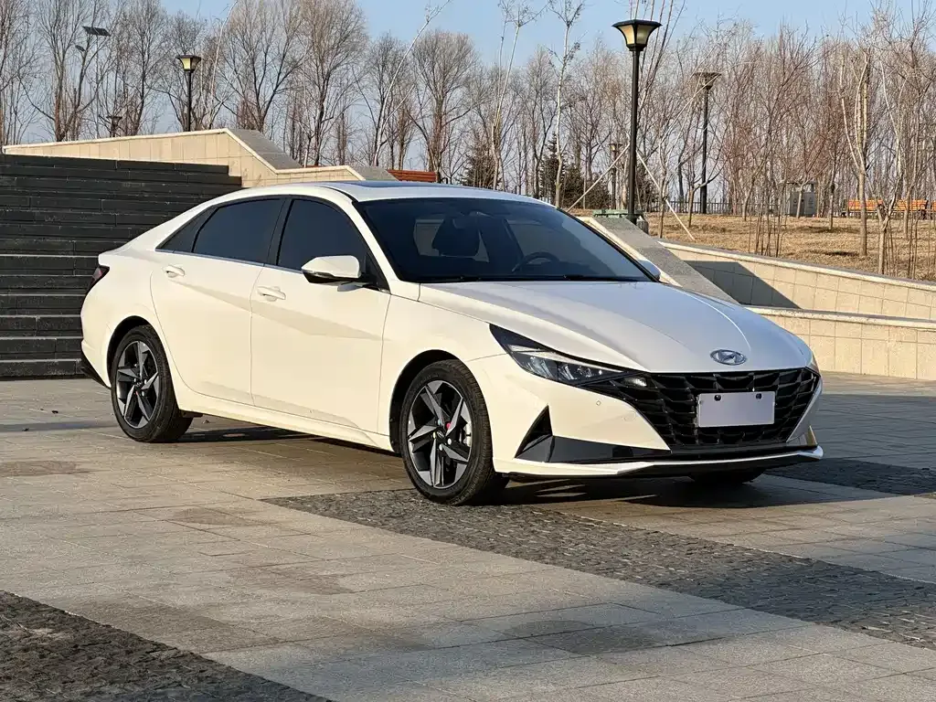 Hyundai Elantra 2022 из CN, фото 9