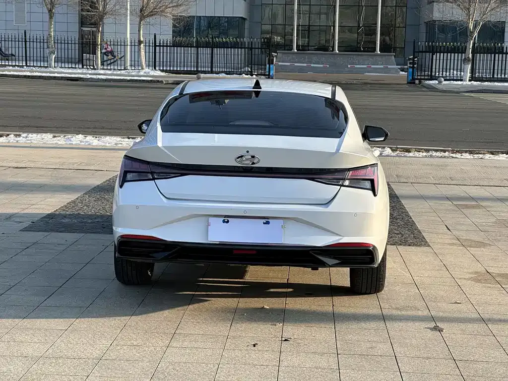 Hyundai Elantra 2022 из CN, фото 8
