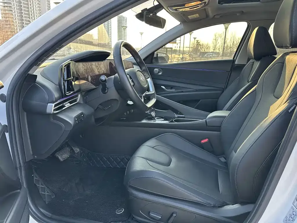 Hyundai Elantra 2022 из CN, фото 6