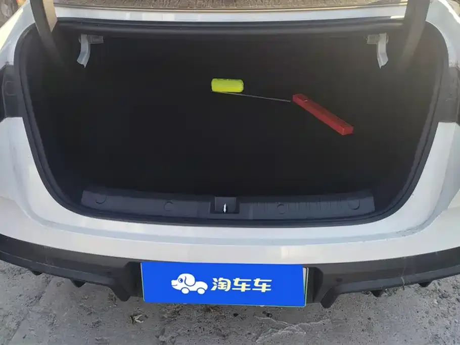 BYD Qin L — фото 4