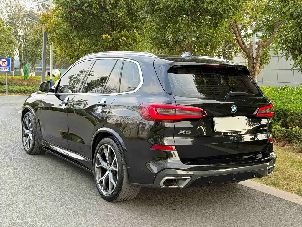 BMW X5 (Import) — фото 9