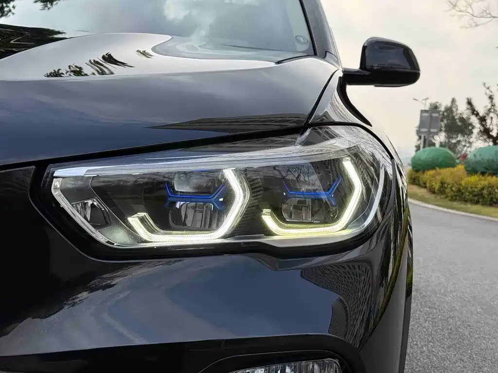 BMW X5 (Import) — фото 3