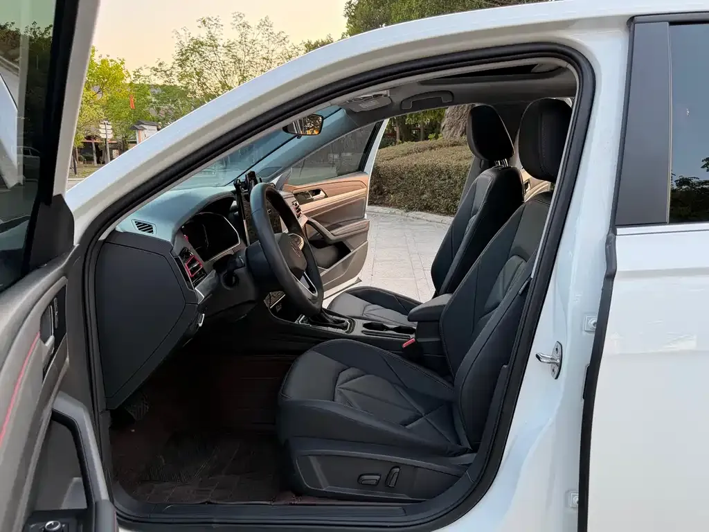 Volkswagen Lavida 2025 из CN, фото 6