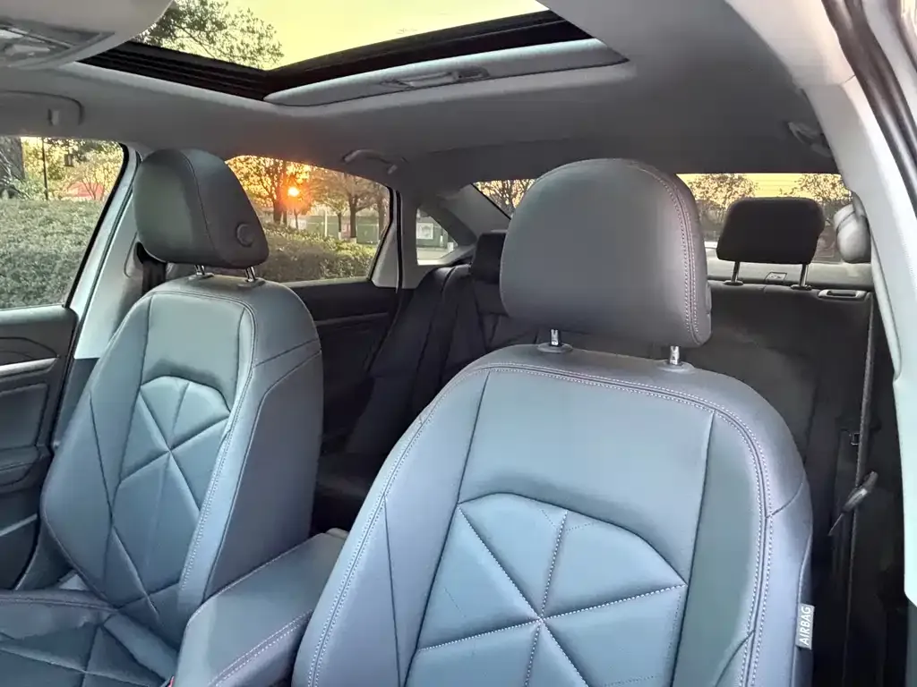 Volkswagen Lavida 2025 из CN, фото 2