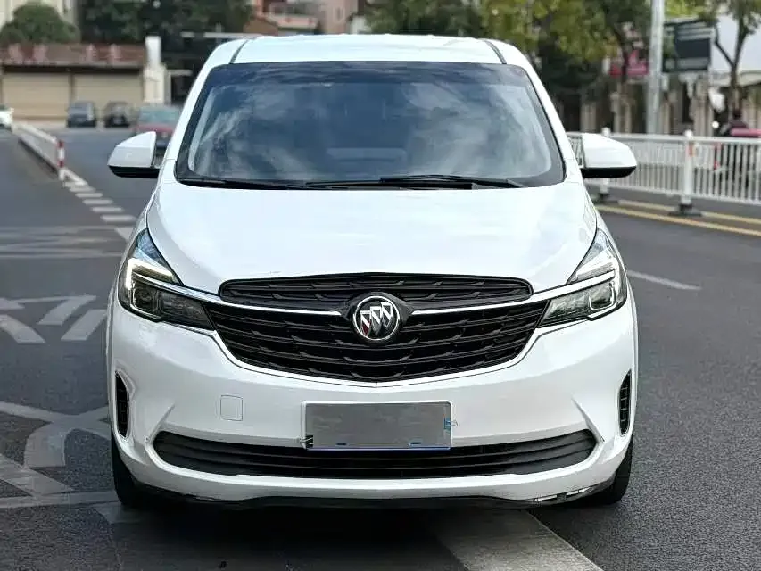 Buick GL8 2022 из CN, фото 2