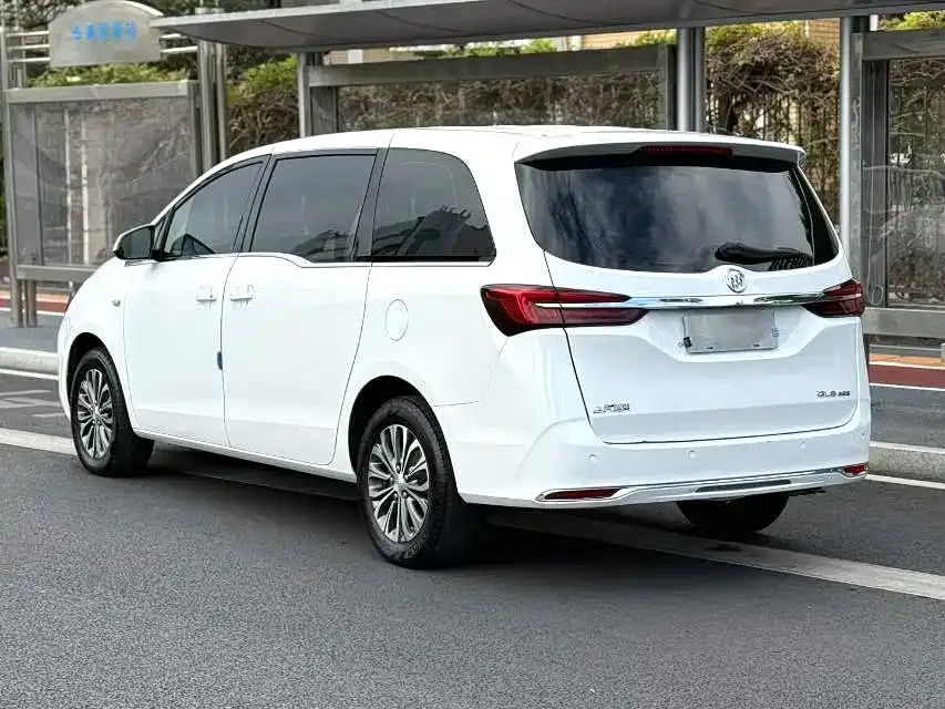 Buick GL8 2022 из CN, фото 9