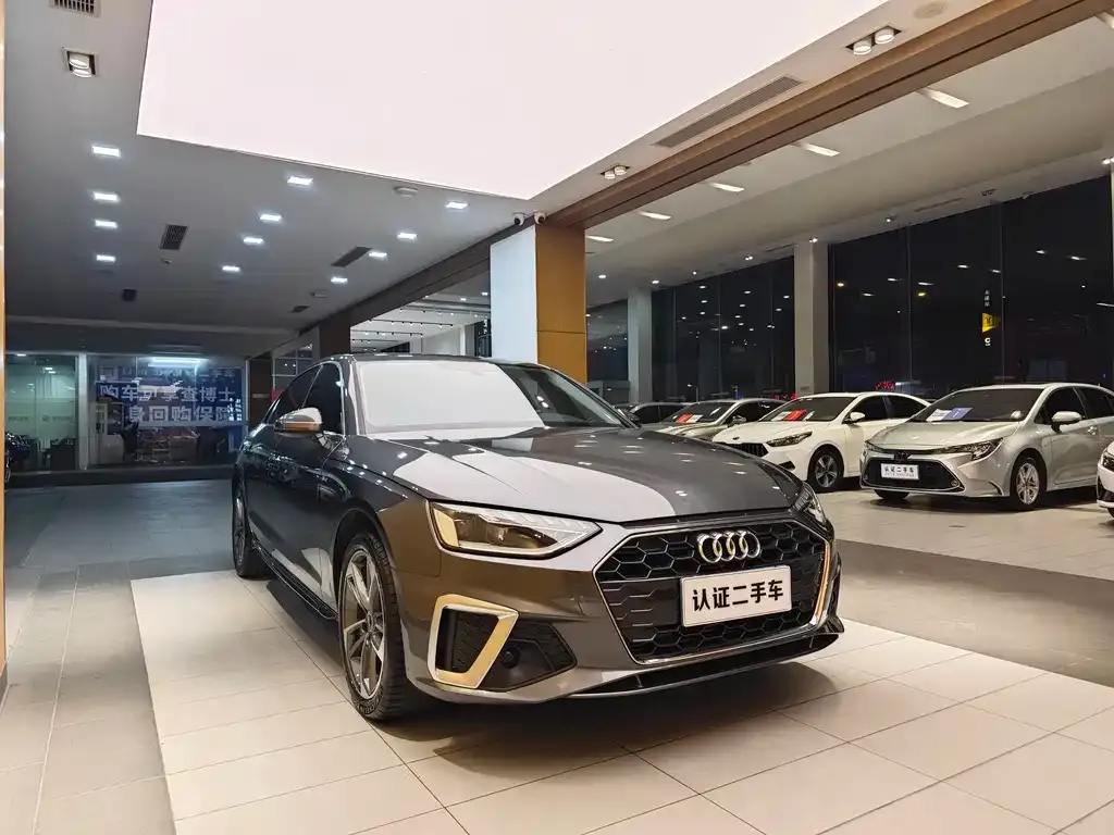 Audi A4L 2024 из CN, фото 4