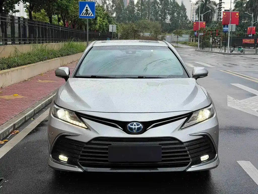 Toyota Camry 2022 из CN, фото 4