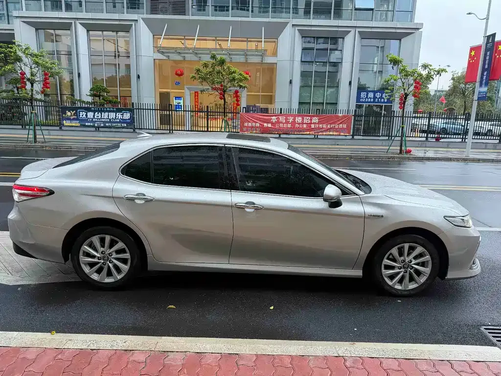 Toyota Camry 2022 из CN, фото 7