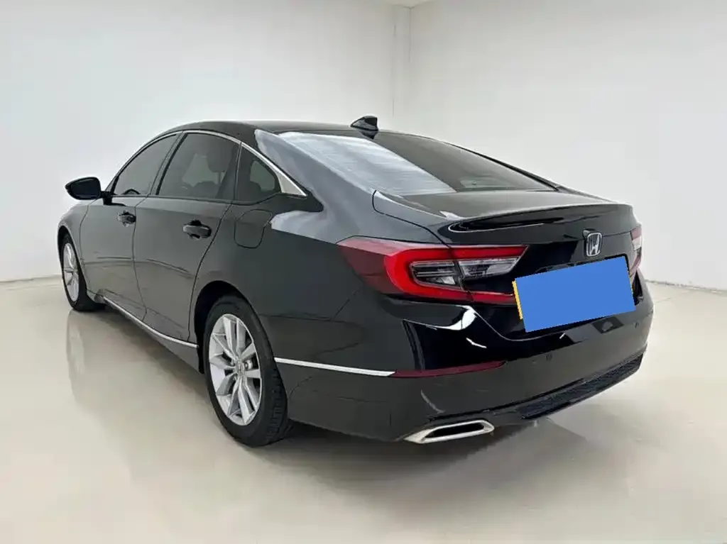 Honda Accord — фото 3