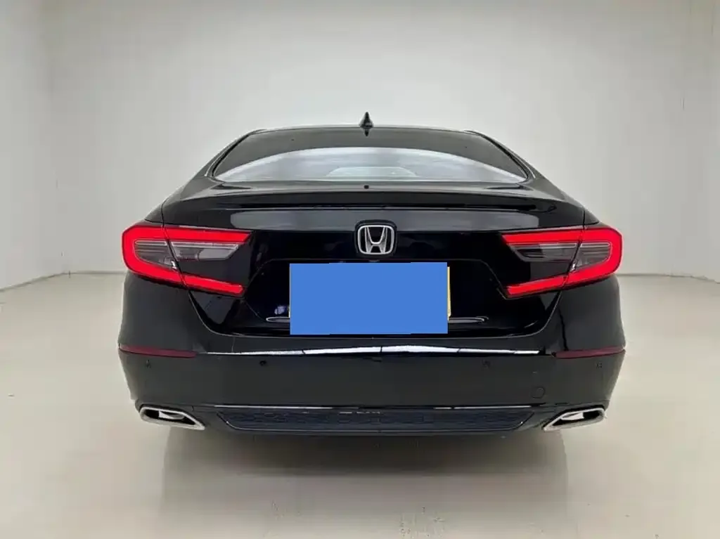 Honda Accord — фото 4