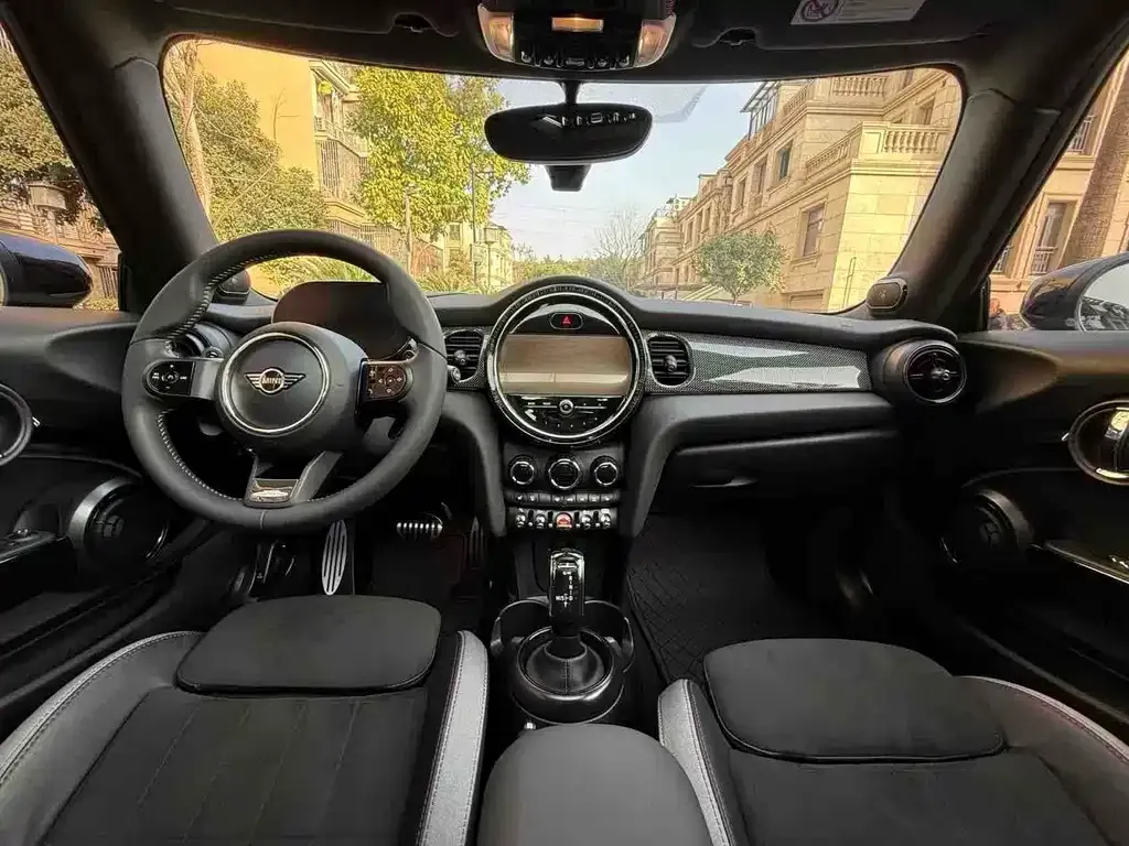 MINI JCW (John Cooper Works) 2023 из CN, фото 3