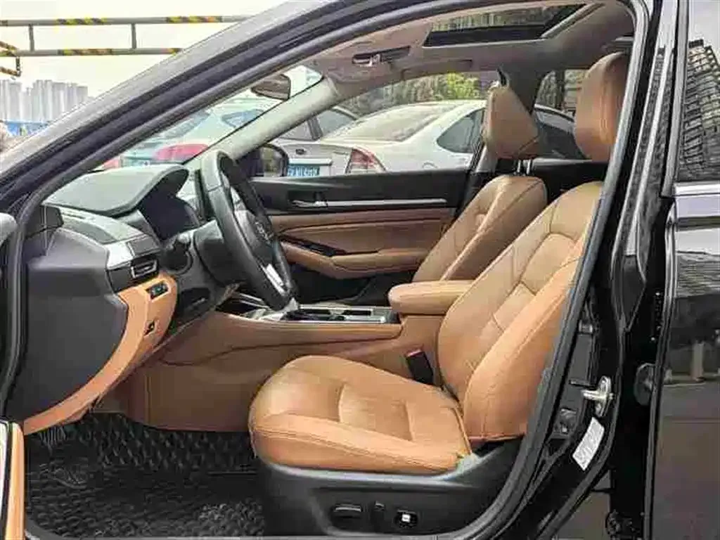 Nissan Teana — фото 2
