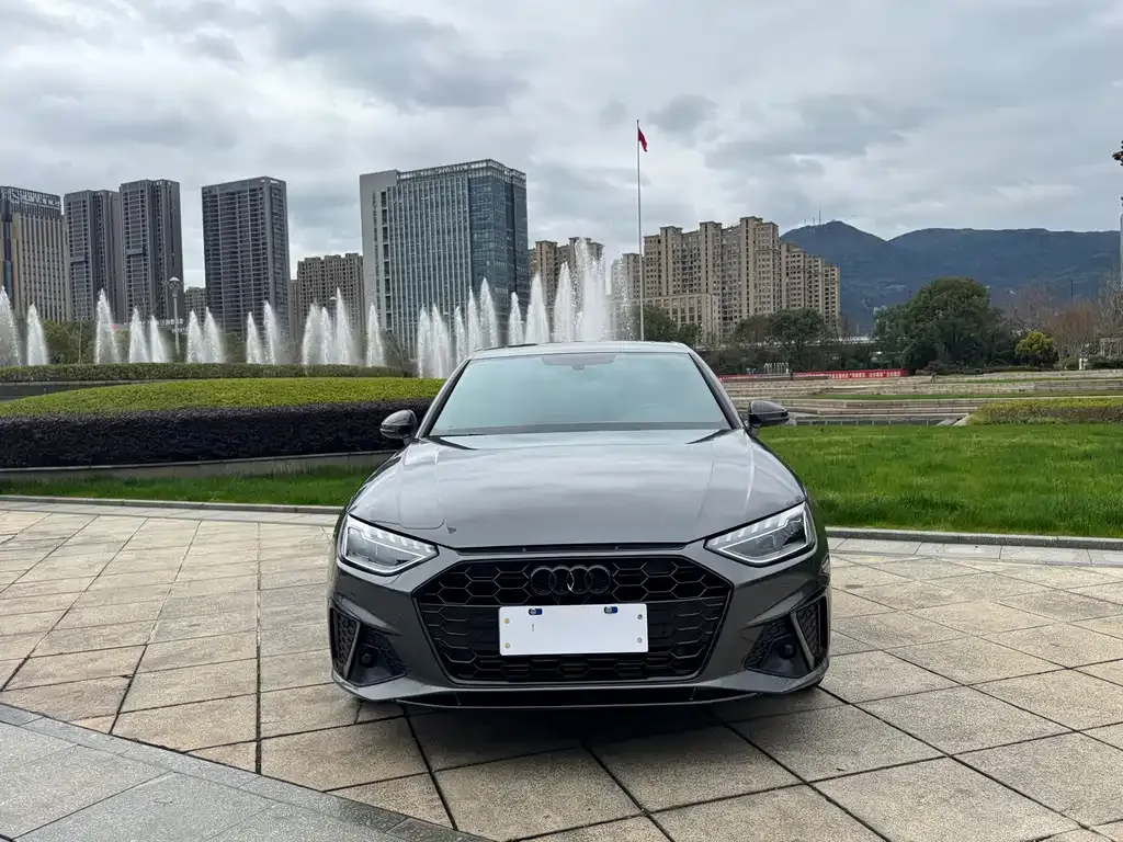 Audi A4L 2024 из CN, фото 7