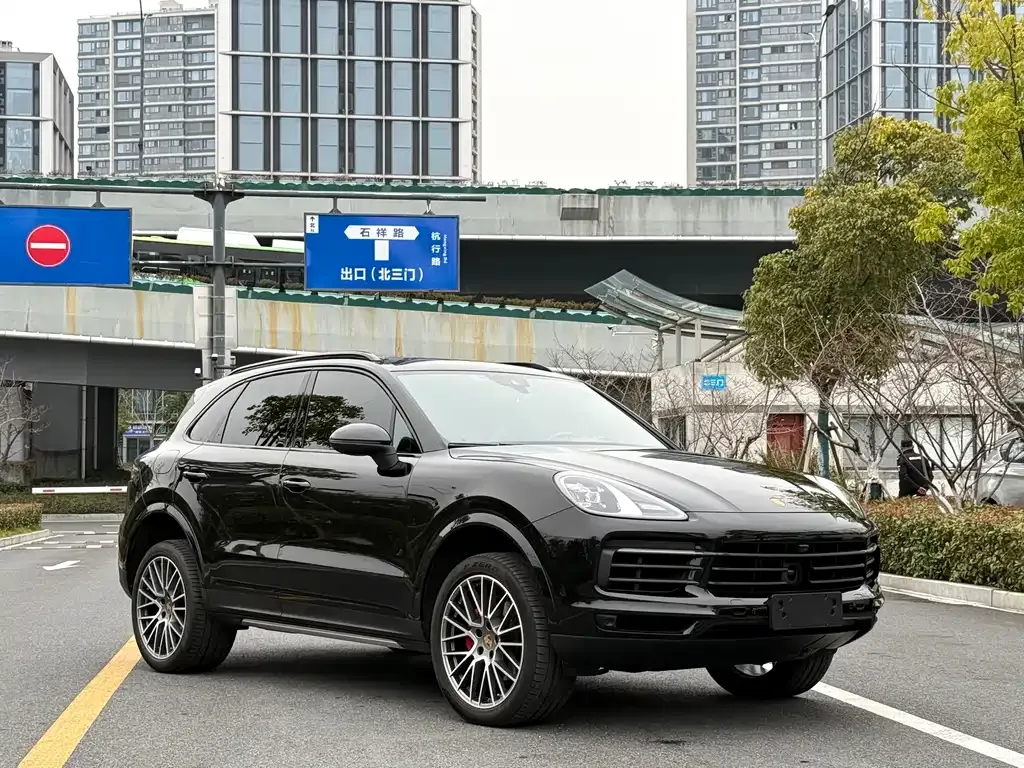 Porsche Cayenne — фото 3