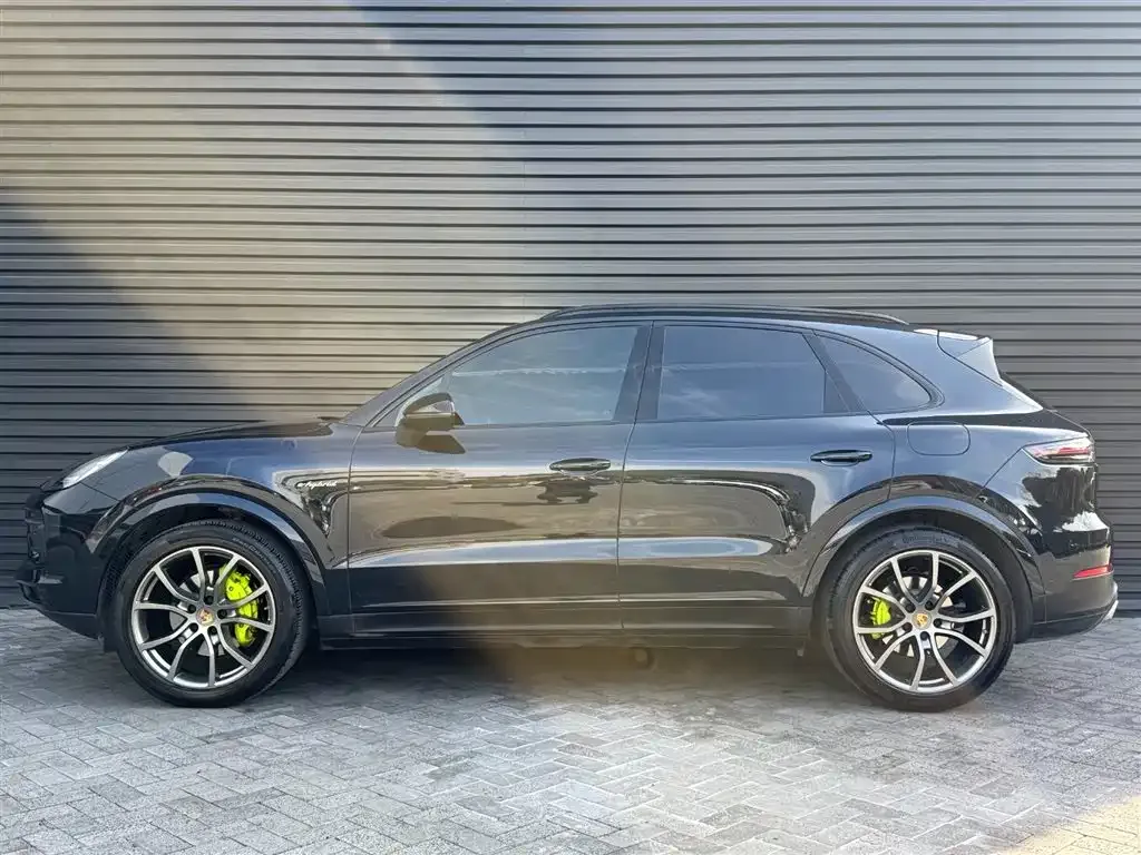 Porsche Cayenne Hybrid — фото 3