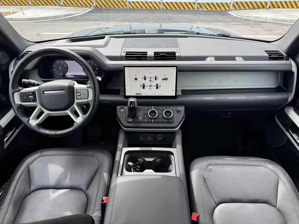 Land Rover Defender — фото 4