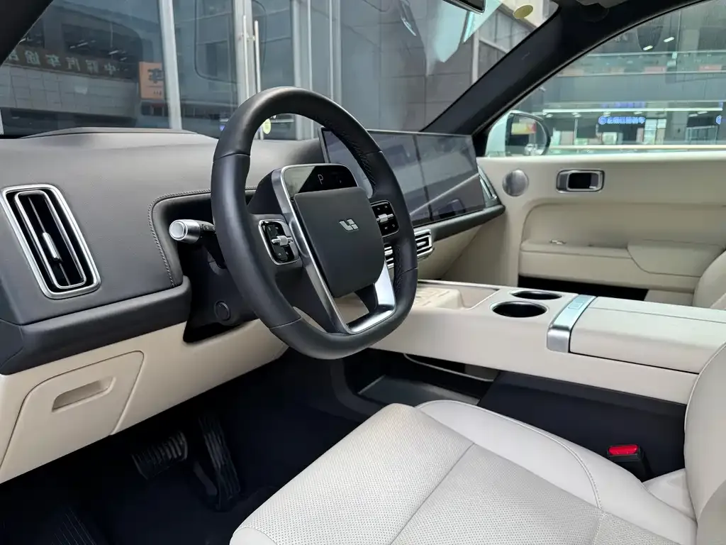 Li Auto L7 2024 из CN, фото 2