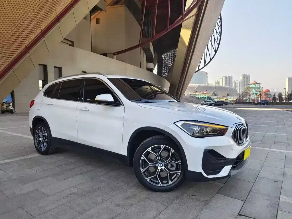 BMW X1 — фото 2