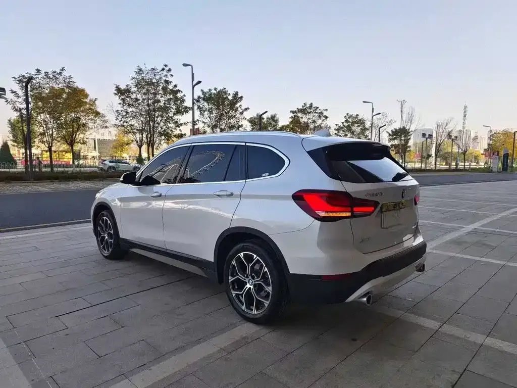BMW X1 — фото 3
