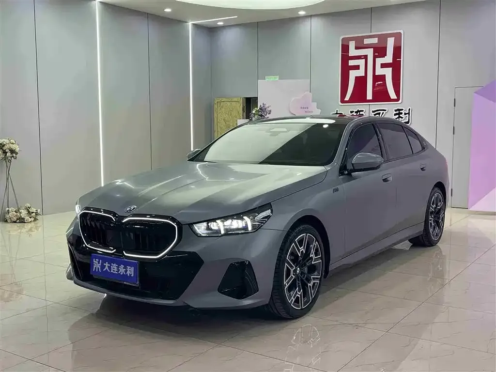 BMW 5 Series 2026 из CN, фото 1