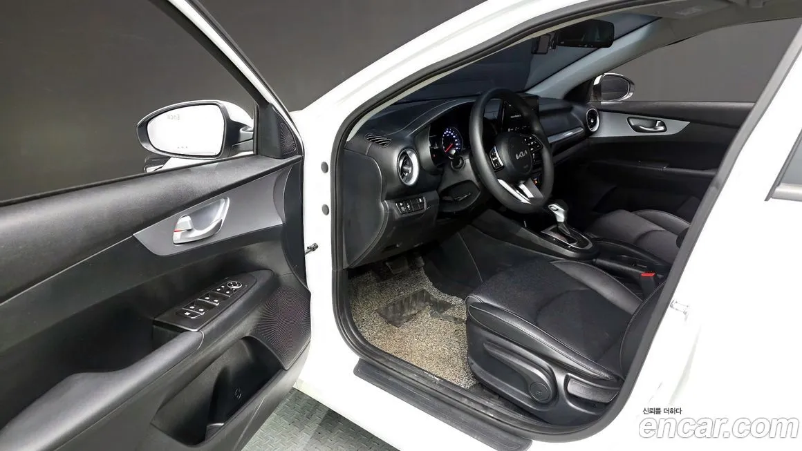 Kia K3 2023 из KR, фото 10