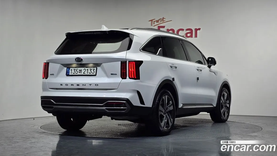 Kia Sorento — фото 9