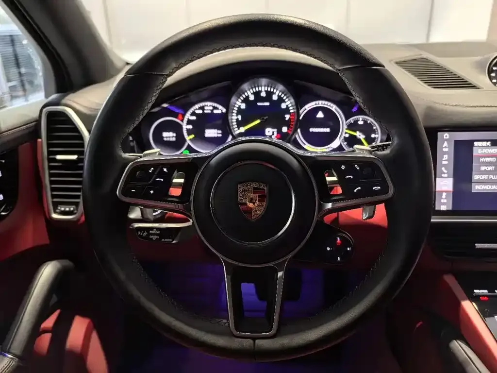 Porsche Cayenne Hybrid 2021 из CN, фото 8