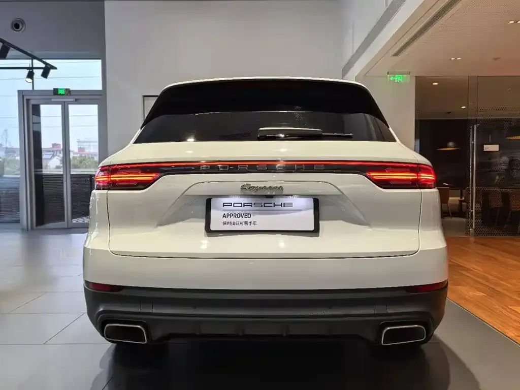 Porsche Cayenne Hybrid 2021 из CN, фото 2