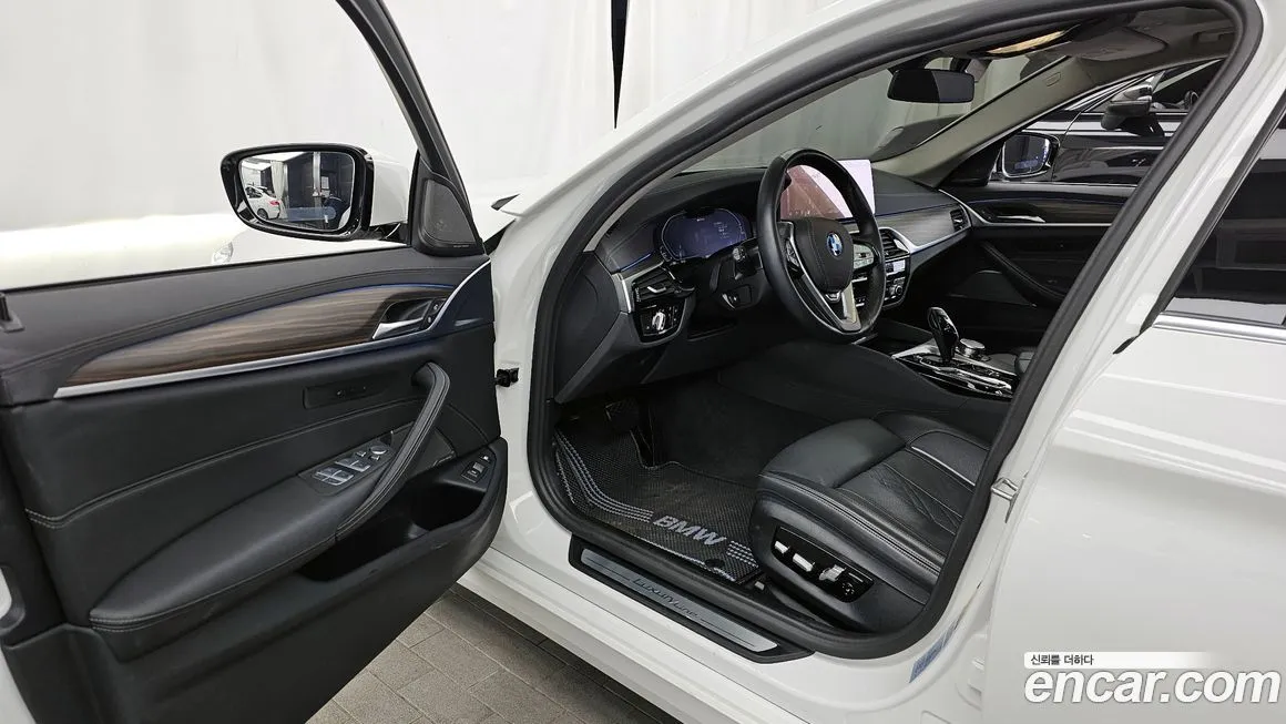 BMW 5-Series 2023 из KR, фото 8
