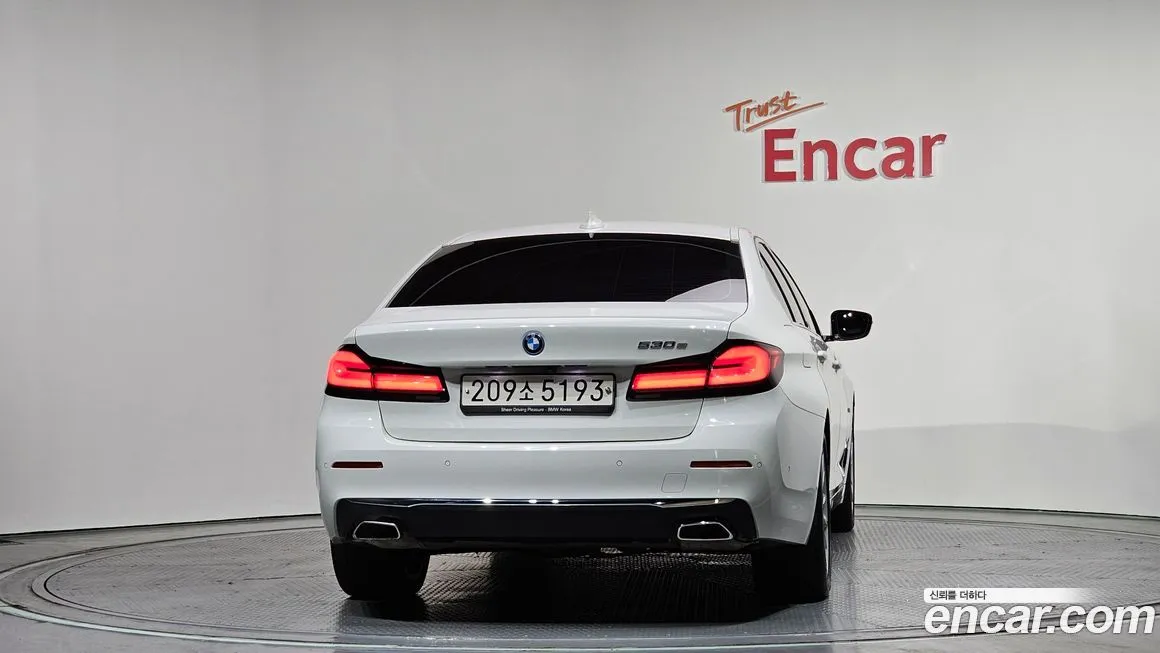 BMW 5-Series 2023 из KR, фото 4