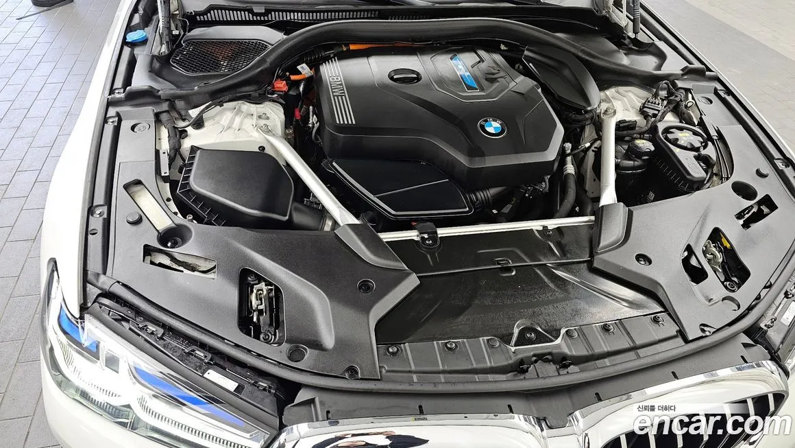 BMW 5-Series 2023 из KR, фото 6