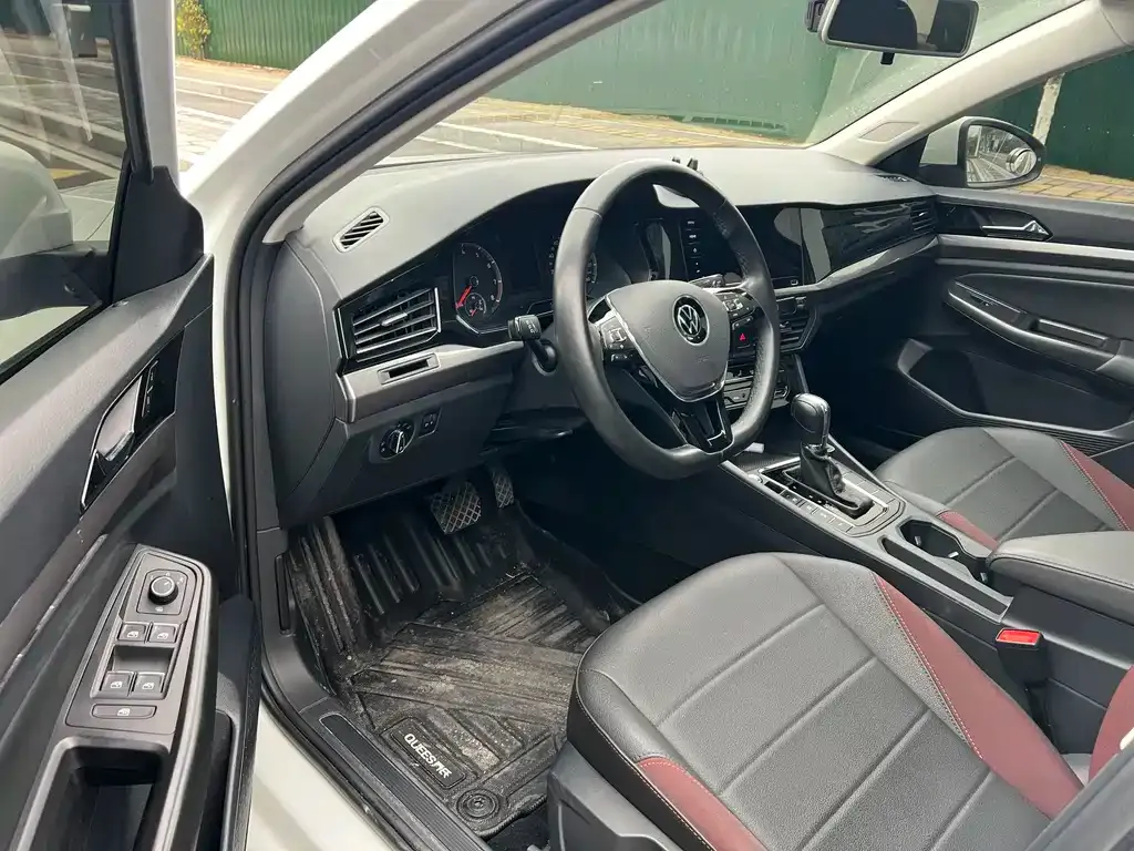 Volkswagen Bora 2021 из CN, фото 10