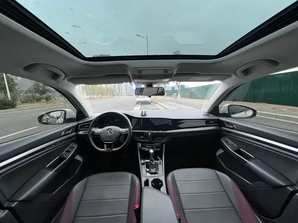 Volkswagen Bora 2021 из CN, фото 2