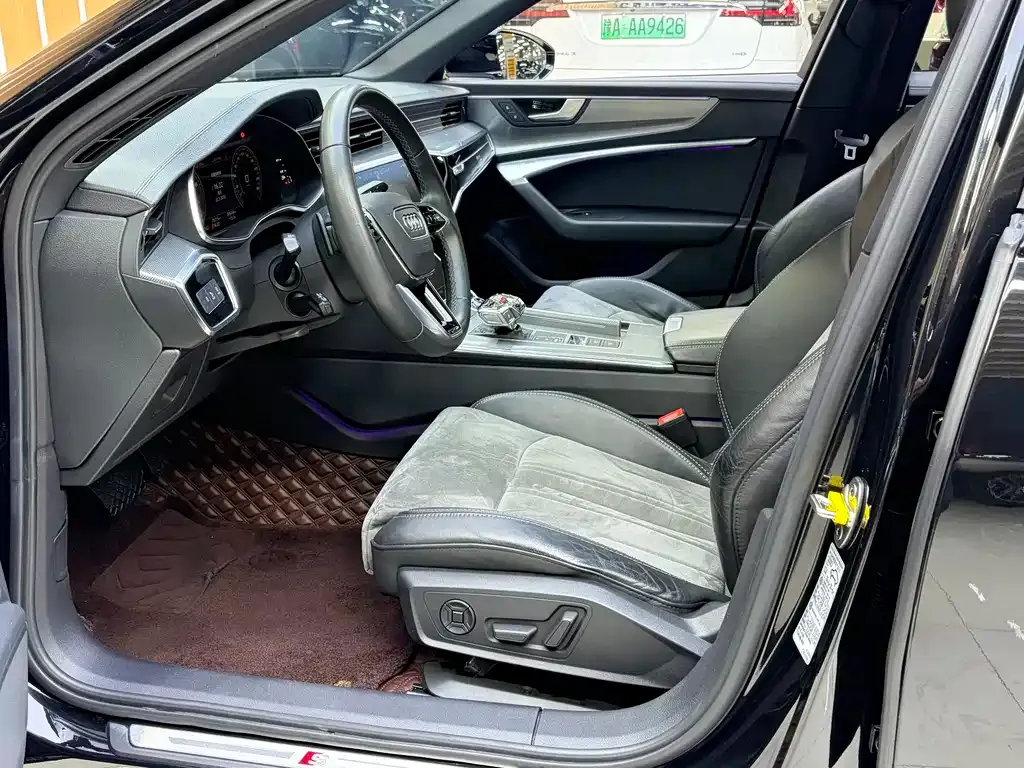 Audi A6L 2021 из CN, фото 4