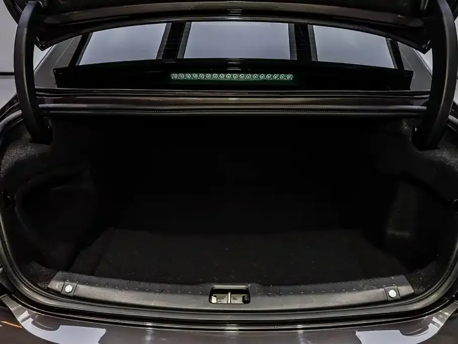 Volvo S90 — фото 4