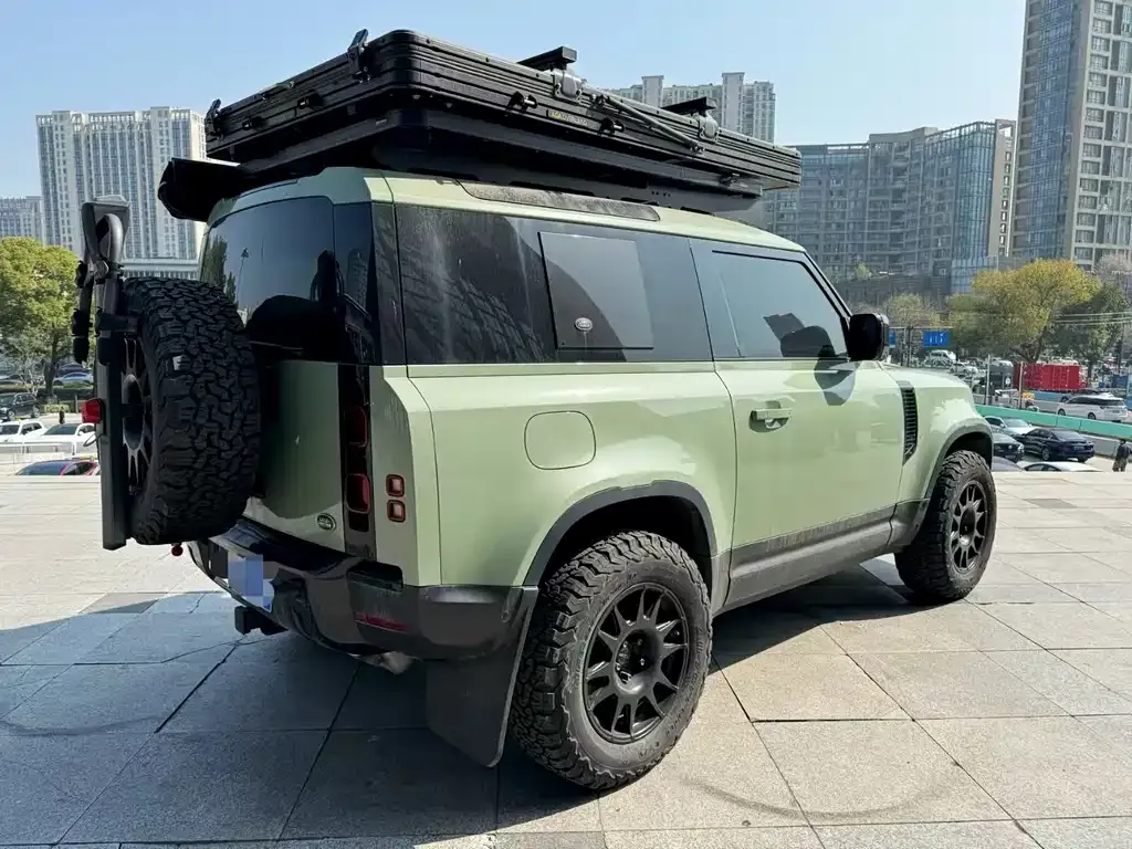 Land Rover Defender — фото 9